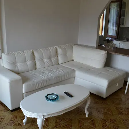 Casa Melina Vila *